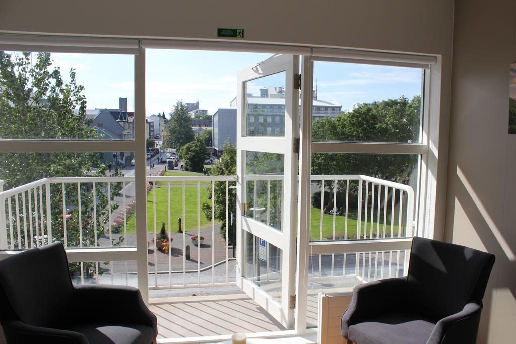 Downtown Charm Reykjavik Apartment Room photo